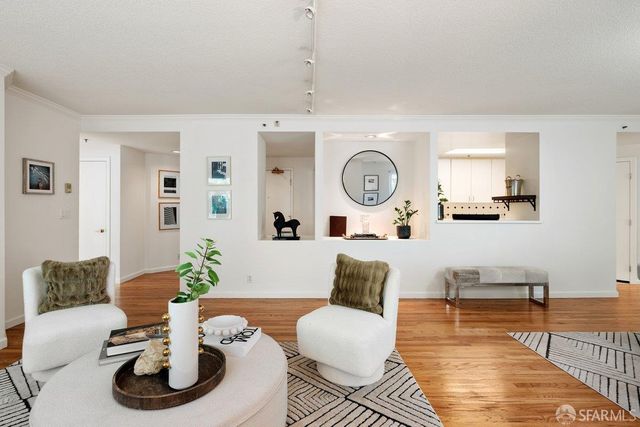 111 Chestnut Street 203, San Francisco, CA 94111