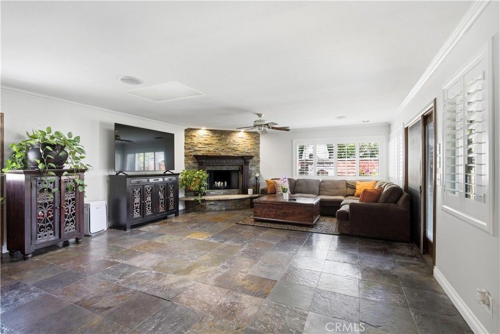 25434 Via Pacifica, Valencia, CA 91355 — photo 4
