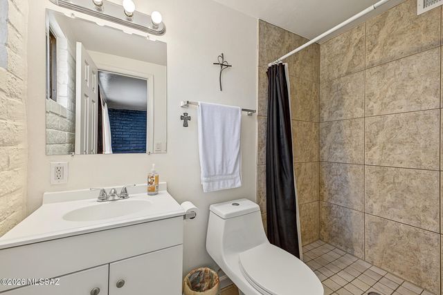 2773 W Via Del Santo, Tucson, AZ 85741