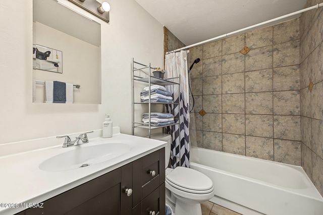 2773 W Via Del Santo, Tucson, AZ 85741