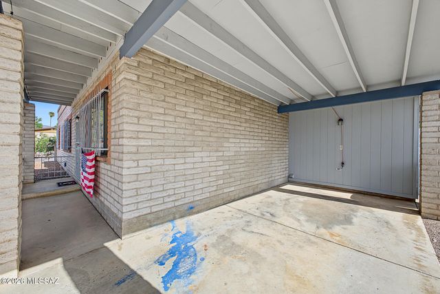 2773 W Via Del Santo, Tucson, AZ 85741