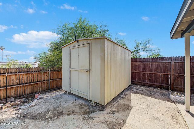 2773 W Via Del Santo, Tucson, AZ 85741