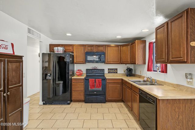 2773 W Via Del Santo, Tucson, AZ 85741