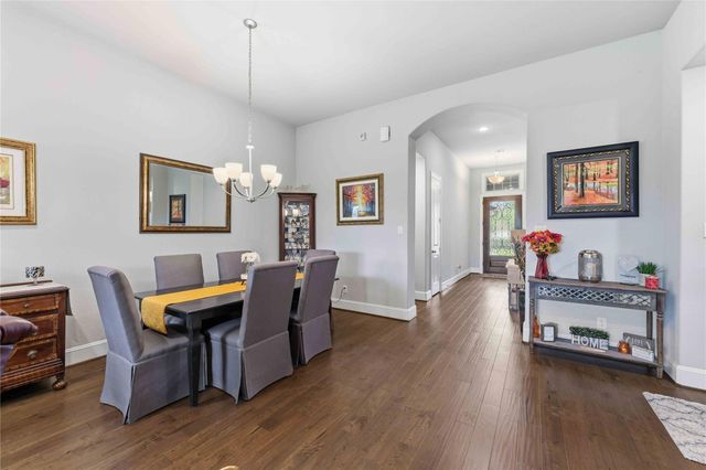 10127 Coopers Hawk Way, Conroe, TX 77385