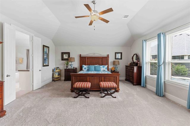 10127 Coopers Hawk Way, Conroe, TX 77385