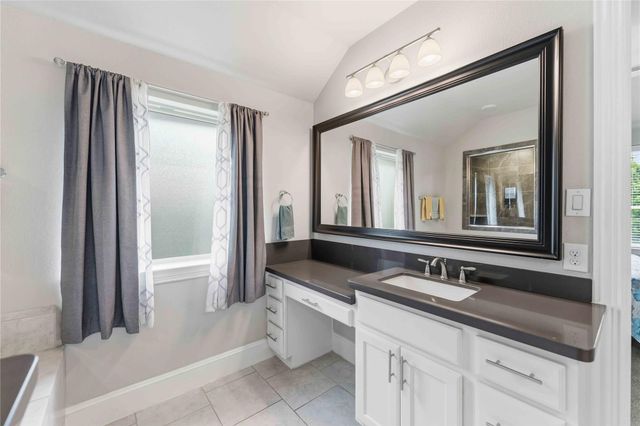 10127 Coopers Hawk Way, Conroe, TX 77385