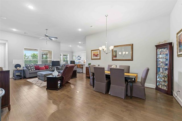 10127 Coopers Hawk Way, Conroe, TX 77385