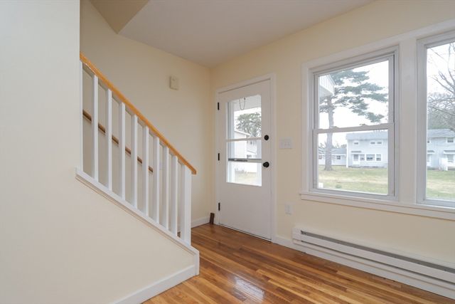 72 Honeysuckle Dr 72, Chicopee, MA 01022