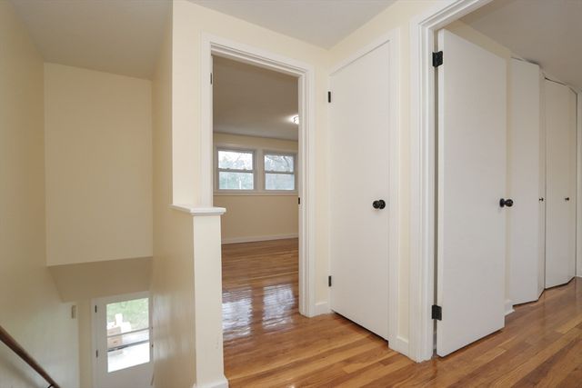 72 Honeysuckle Dr 72, Chicopee, MA 01022