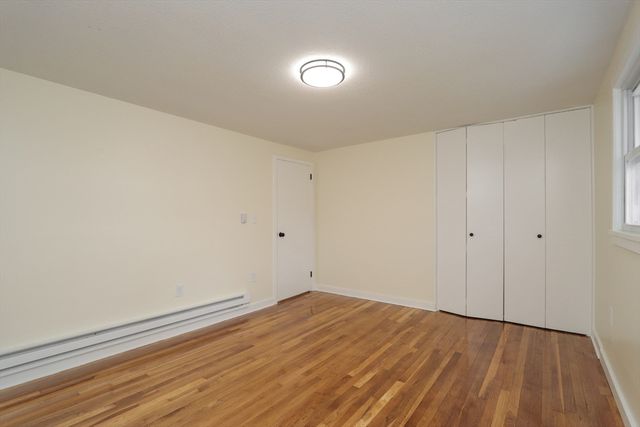 72 Honeysuckle Dr 72, Chicopee, MA 01022
