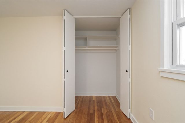72 Honeysuckle Dr 72, Chicopee, MA 01022