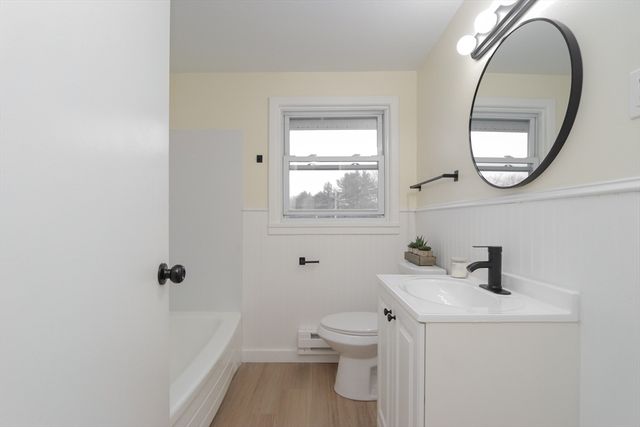 72 Honeysuckle Dr 72, Chicopee, MA 01022