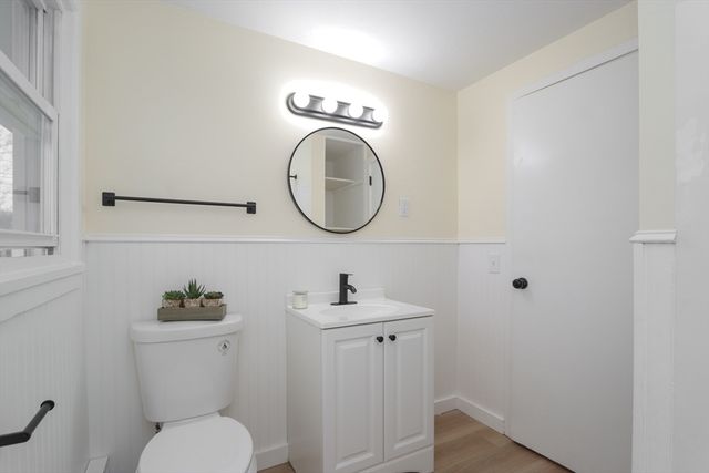 72 Honeysuckle Dr 72, Chicopee, MA 01022