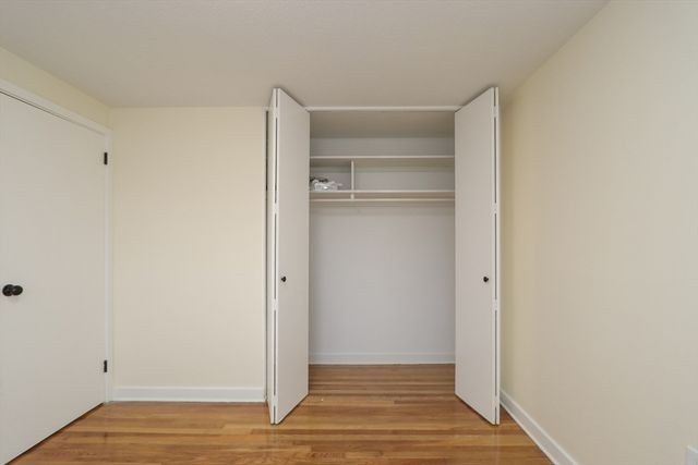 72 Honeysuckle Dr 72, Chicopee, MA 01022