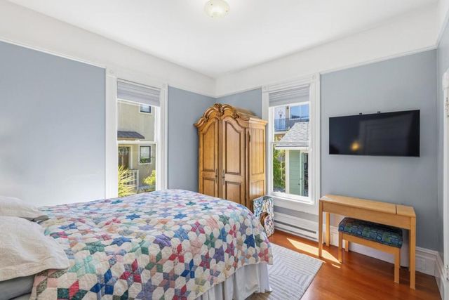 215 Lobos Avenue, Pacific Grove, CA 93950