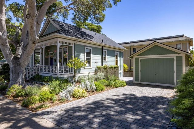 215 Lobos Avenue, Pacific Grove, CA 93950