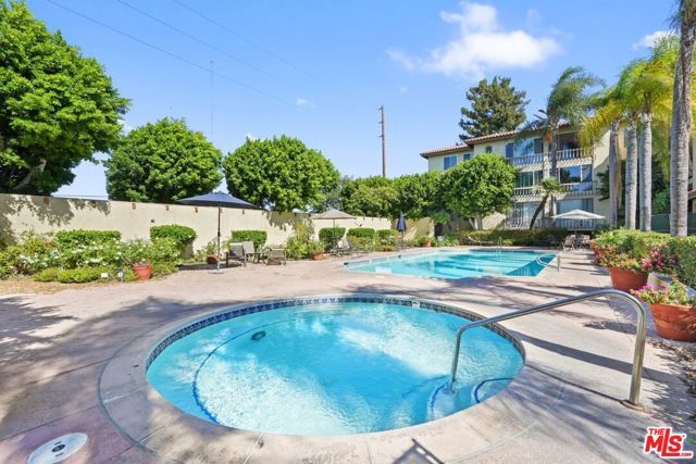 12720 Burbank Boulevard 114, Los Angeles, CA 91607