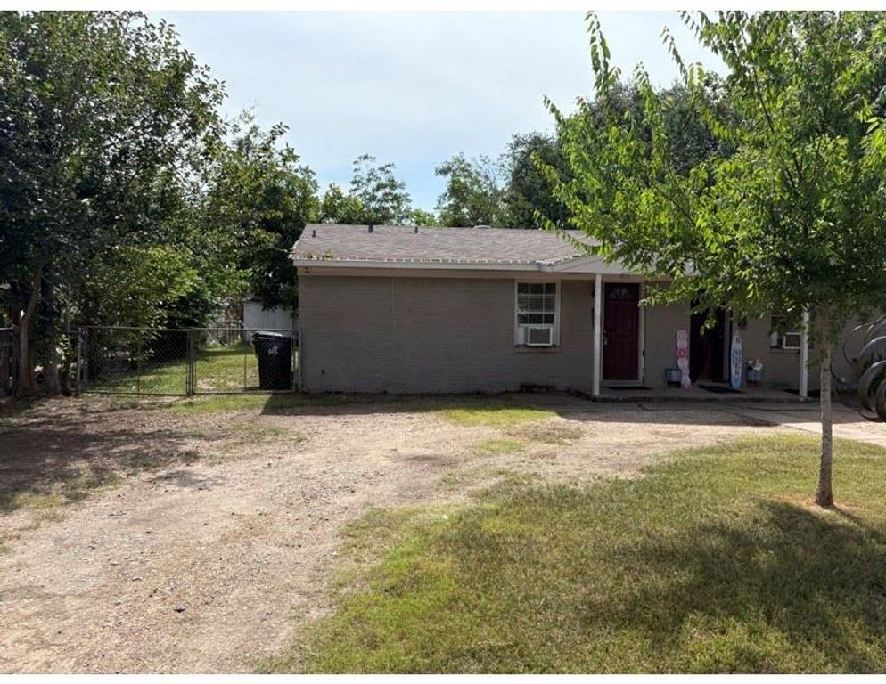 1213 8th Street, Rosenberg, TX 77471