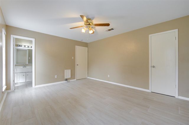 3412 Avenue R, Rosenberg, TX 77471