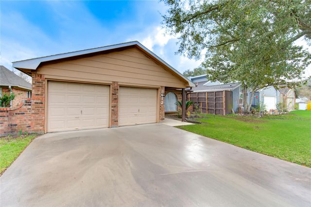 3412 Avenue R, Rosenberg, TX 77471
