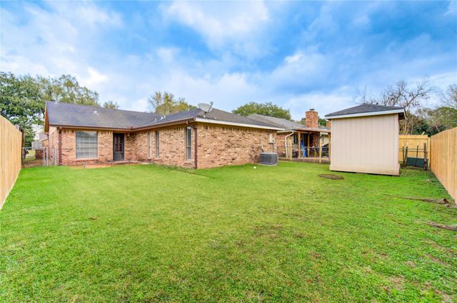 3412 Avenue R, Rosenberg, TX 77471
