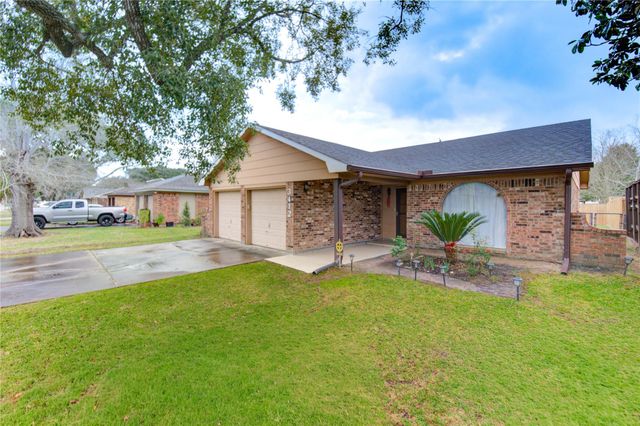 3412 Avenue R, Rosenberg, TX 77471