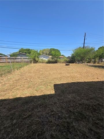 1122 Rickey Dr, Corpus Christi, TX 78412