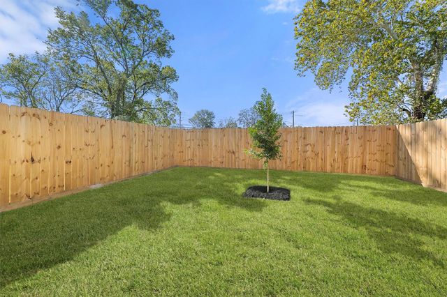 6729 Arabella Street, Houston, TX 77091