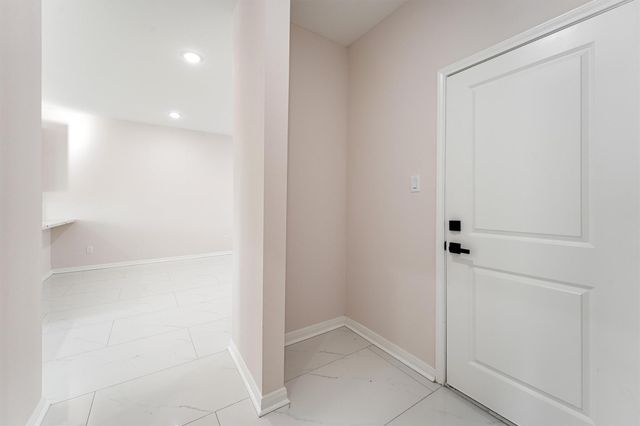 6729 Arabella Street, Houston, TX 77091