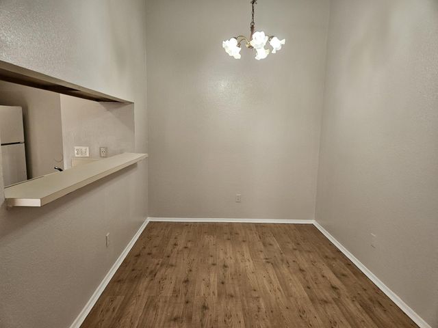 805 Lexington RD B, Elgin, TX 78621