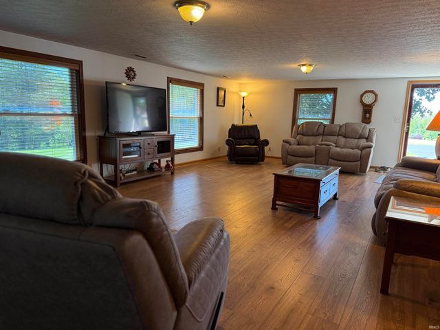 617 Mundell Church Road, Heltonville, IN 47436