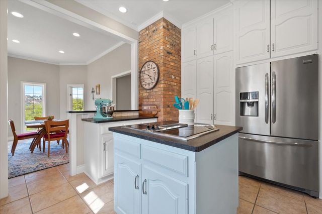 67 S Lakeshore Drive, Ransom Canyon, TX 79366