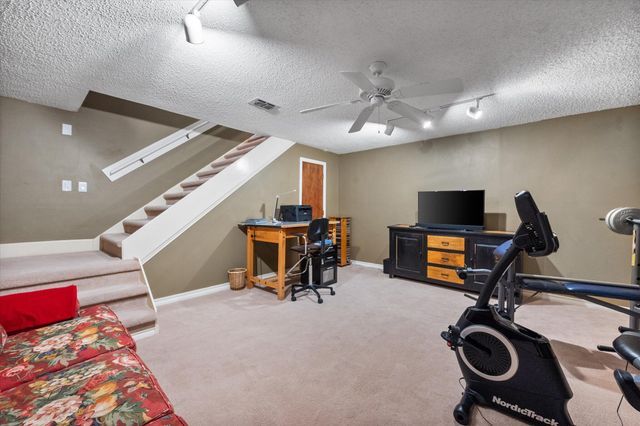 67 S Lakeshore Drive, Ransom Canyon, TX 79366