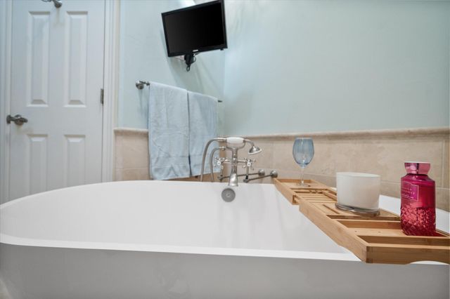 67 S Lakeshore Drive, Ransom Canyon, TX 79366