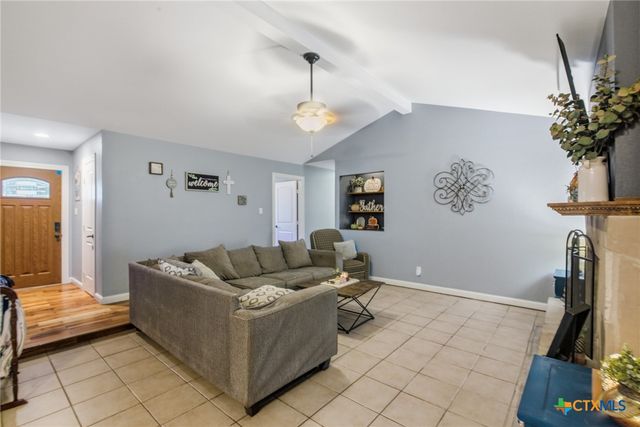 417 Dove, Victoria, TX 77905