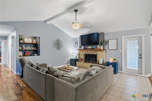 417 Dove, Victoria, TX 77905