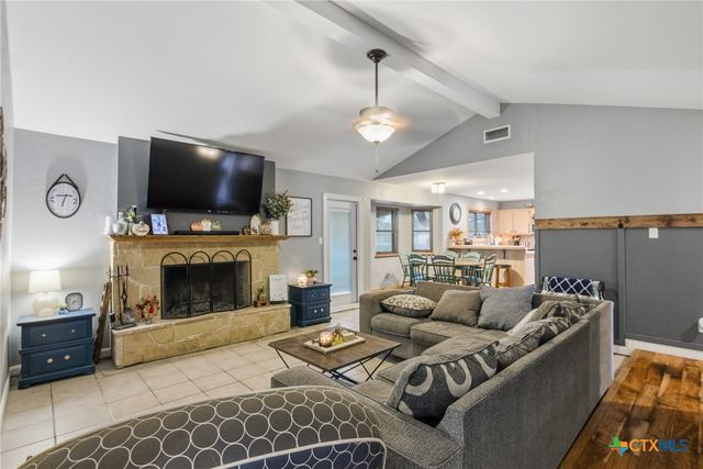 417 Dove, Victoria, TX 77905