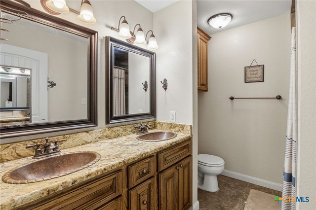 417 Dove, Victoria, TX 77905