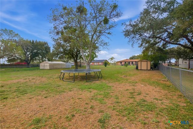 417 Dove, Victoria, TX 77905