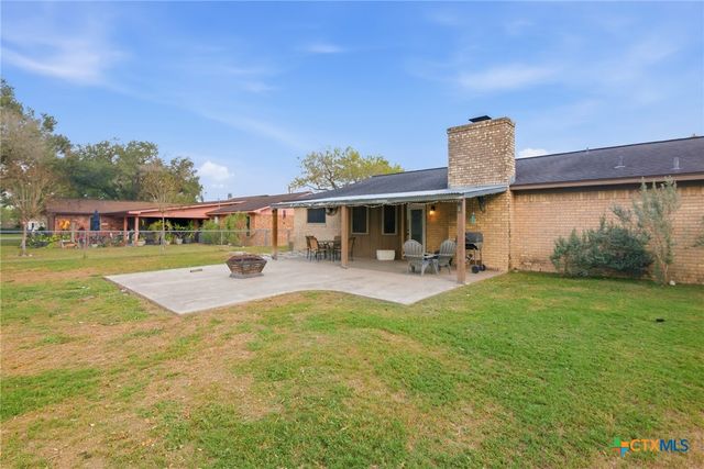 417 Dove, Victoria, TX 77905