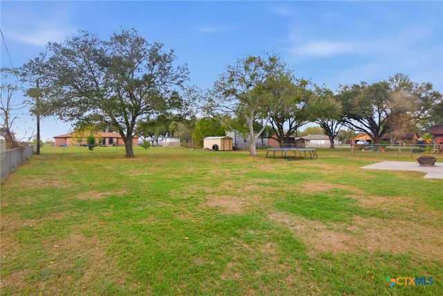 417 Dove, Victoria, TX 77905