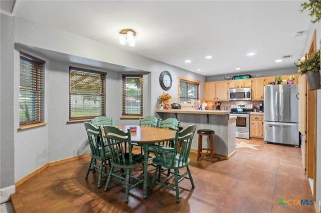 417 Dove, Victoria, TX 77905