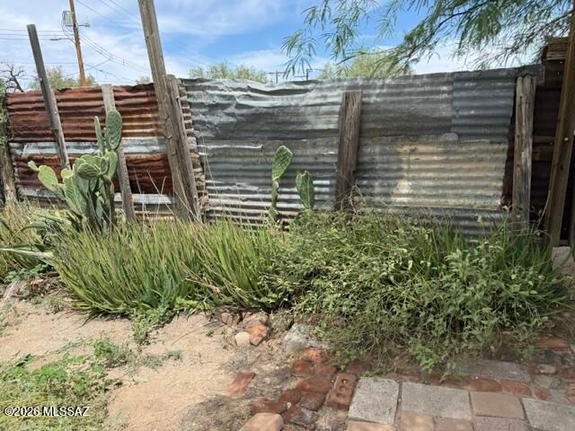 720 N Alder Avenue, Tucson, AZ 85705