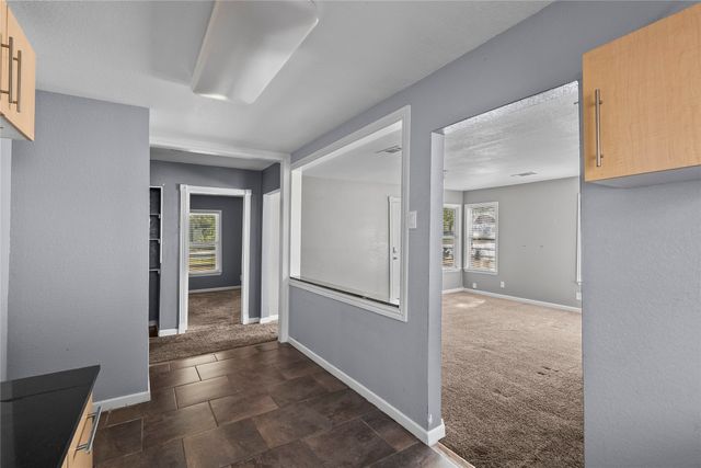 736 Angus, Dallas, TX 75217