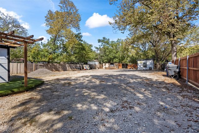 736 Angus, Dallas, TX 75217