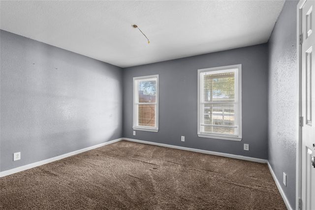736 Angus, Dallas, TX 75217