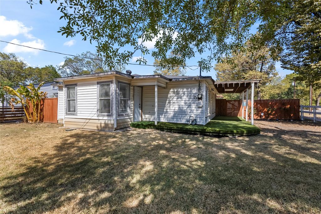 736 Angus, Dallas, TX 75217