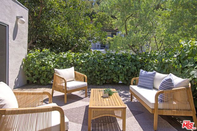 457 Museum Drive, Los Angeles, CA 90065