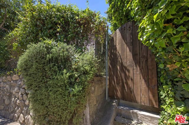 457 Museum Drive, Los Angeles, CA 90065