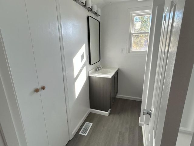 101 N Vermillion Street, Troy Grove, IL 61372